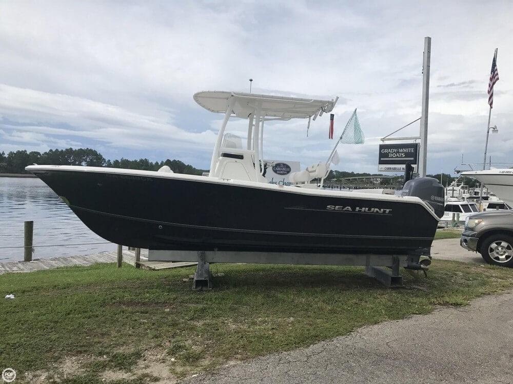 2012 Sea Hunt 211 Ultra