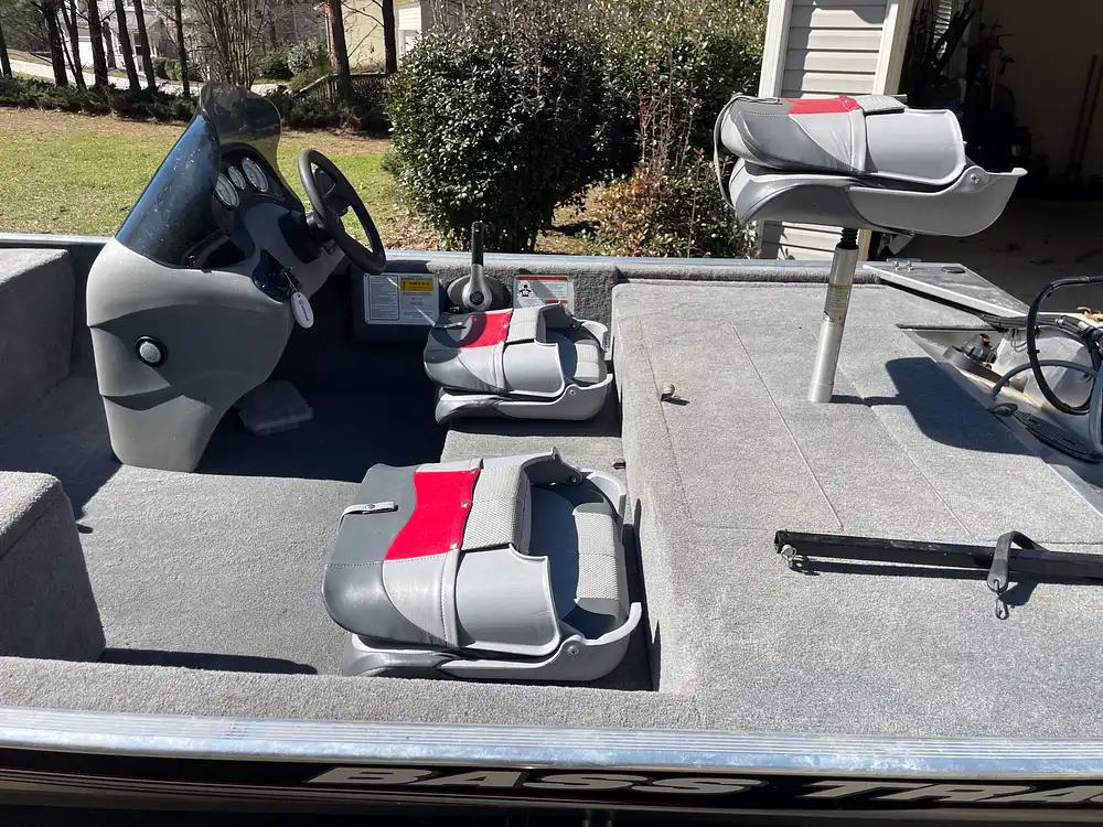 Sold: Bass Tracker Pro 170 Boat in Bethlehem, GA | 328271 | Pop Sells