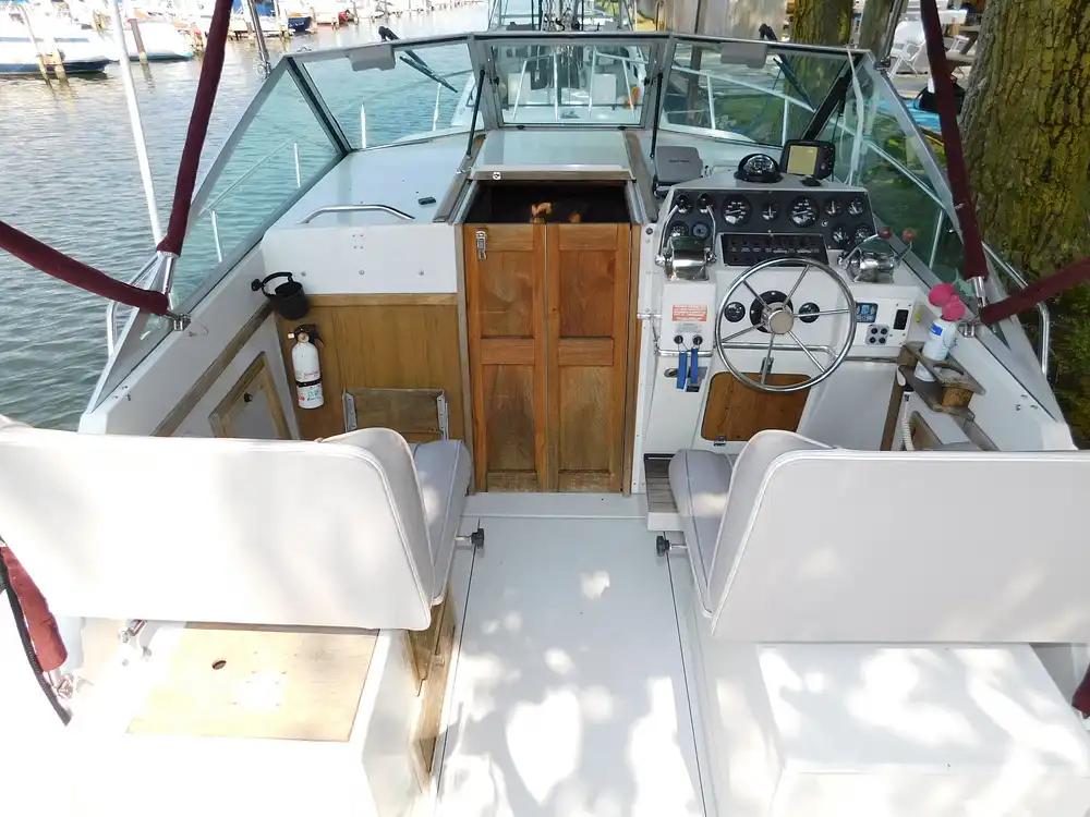 Wellcraft Coastal 2800 Boat For Sale In Cleveland, Oh For $22,650 